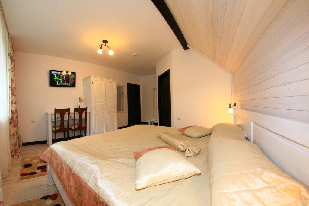 Pensiunea Casa Elvira Vama  Ngoại thất bức ảnh