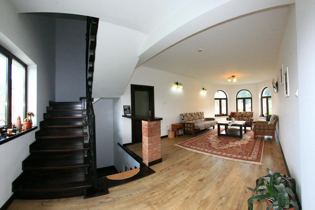 Pensiunea Casa Elvira Vama  Ngoại thất bức ảnh