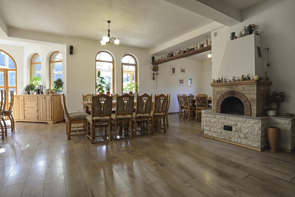 Pensiunea Casa Elvira Vama  Ngoại thất bức ảnh