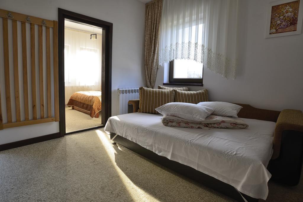 Pensiunea Casa Elvira Vama  Ngoại thất bức ảnh